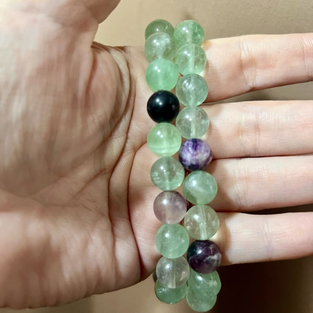 Bombshell Beads size 9